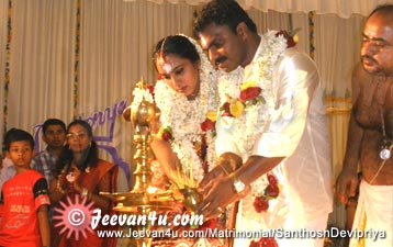 Santhosh Devipriya Wedding Photo Gallery